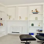 Semesterbostad Castro-cleverdetails, Quiet Area, Private Pool *