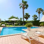 Сasa de vacaciones Castro-cleverdetails, Quiet Area, Private Pool *