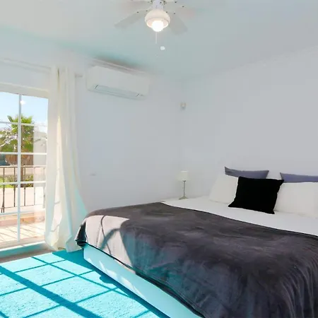 Holiday home Castro-cleverdetails, Quiet Area, Private Pool *