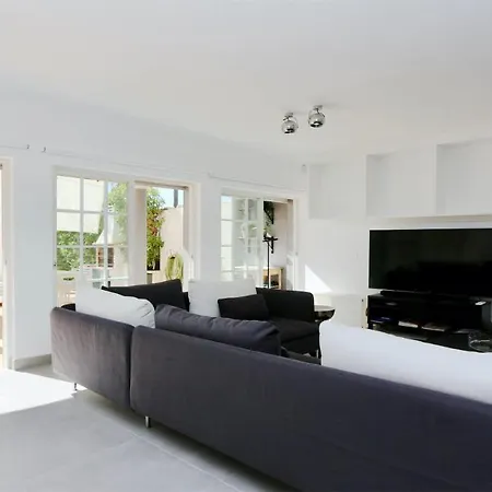 Castro-cleverdetails, Quiet Area, Private Pool Ferienhaus *