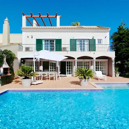 Castro-cleverdetails, Quiet Area, Private Pool Ferienhaus