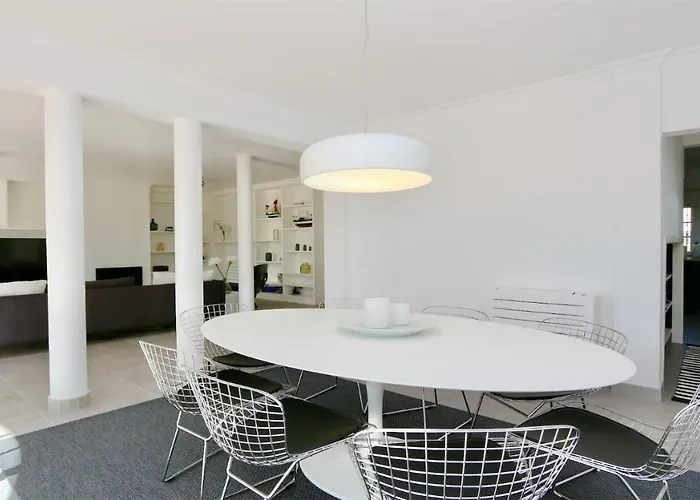 度假居 Castro-cleverdetails, Quiet Area, Private Pool